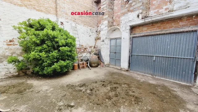 SE VENDE PLANTA BAJA CON COCHERA — 16