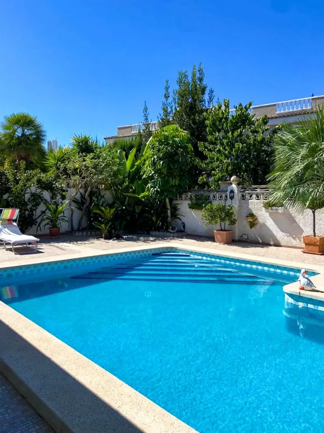 Villa 5 habitaciones 487m² en venta - Zona Rincón Alto — 46