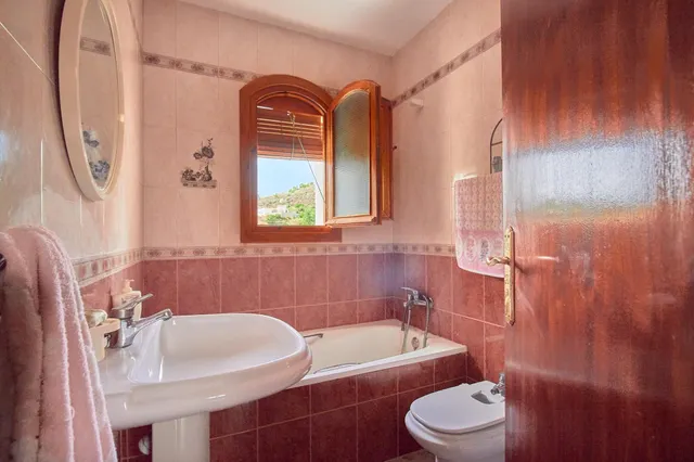 CASA AMPLIA Y CÓMODA EN URRACAL — 22