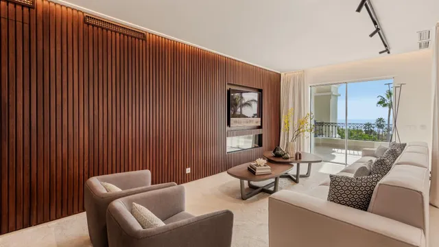 Apartamento de lujo reformado de 3 dormitorios y 2 baños con vistas al mar. Sierra Blanca — 11