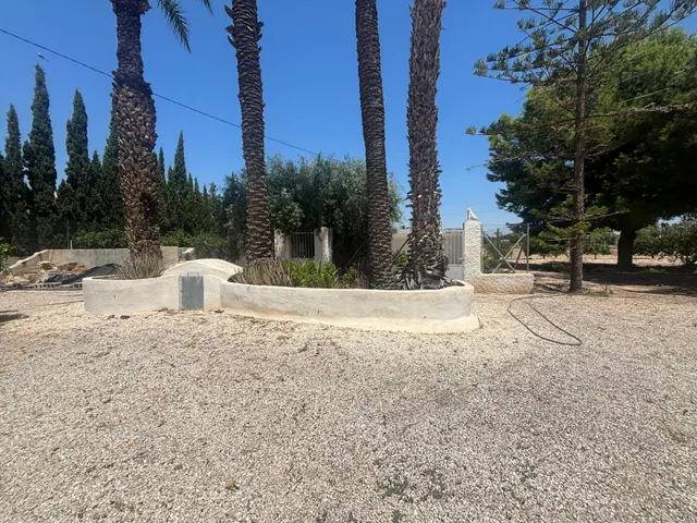 Exclusiva finca con encanto atemporal – una propiedad única cerca de Elche — 46