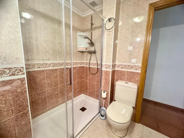Apartamento con licencia turística de 3 dormitorios a tan solo 350 del mar — 24