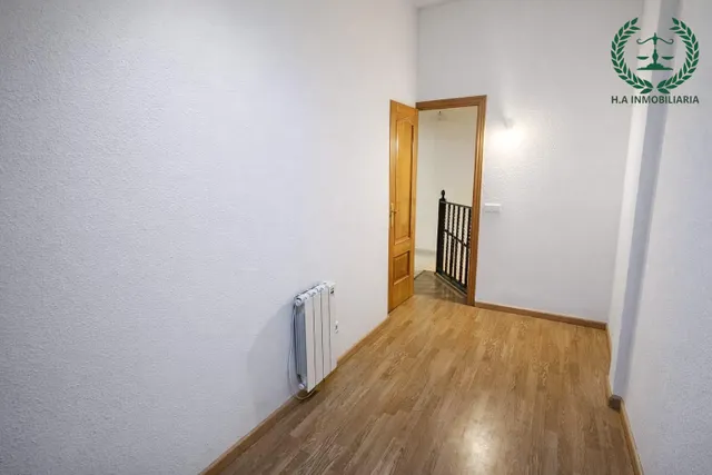 DUPLEX LUMINOSO EN EL MOLAR, CON TRASTERO — 14