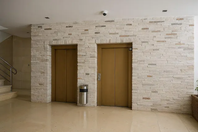 APARTAMENTO SEMINUEVO EN PRIMERA LÍNEA CON TERRAZA, PISCINA Y LICENCIA TURÍSTICA !! — 31