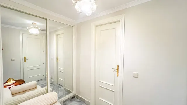 Piso reformado en La Dama de Noche, junto a Puerto Banús, Marbella — 22