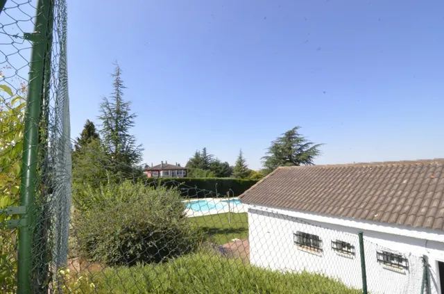 Urbis te ofrece un terreno Urbano en venta en Carrascal de Barregas zona URB. PEÑASOLANA, Salamanca. — 10