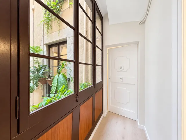 Elegante piso completamente reformado de 68 m2 en el corazón de Barcelona — 12