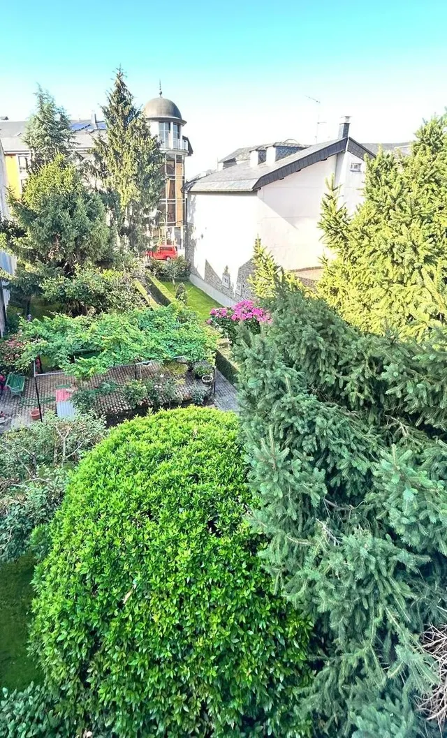 Espectacular Casa y Solar en el Corazón de Cacabelos — 31