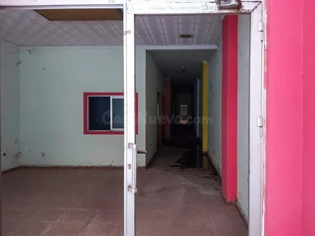 Local comercial de 664 m2 en calle Sant Pere de Gandía - foto 4
