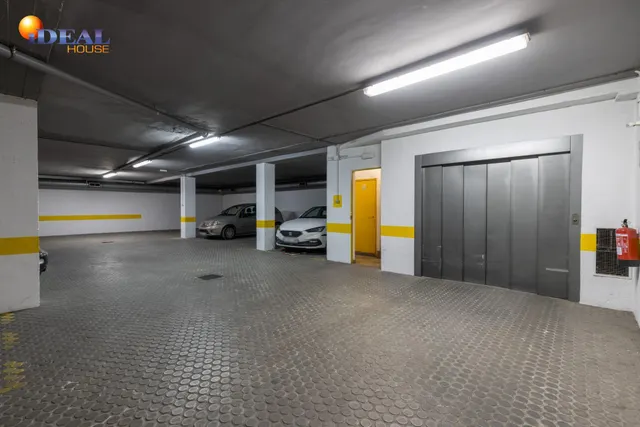 Se vende plaza de aparcamiento — 13