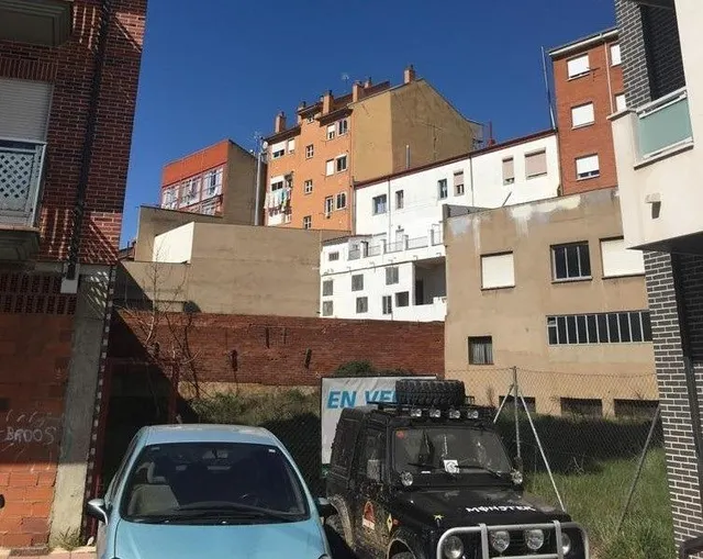 TERRENO URBANO EN TROBAJO DEL CAMINO — 4