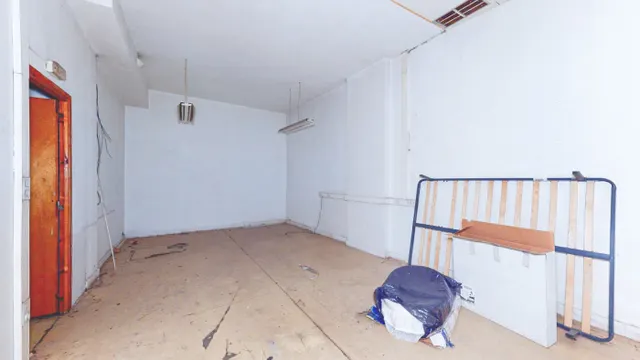 Local 400 m2 en dos plantas.Zona Conde de Aranda-Portillo — 13
