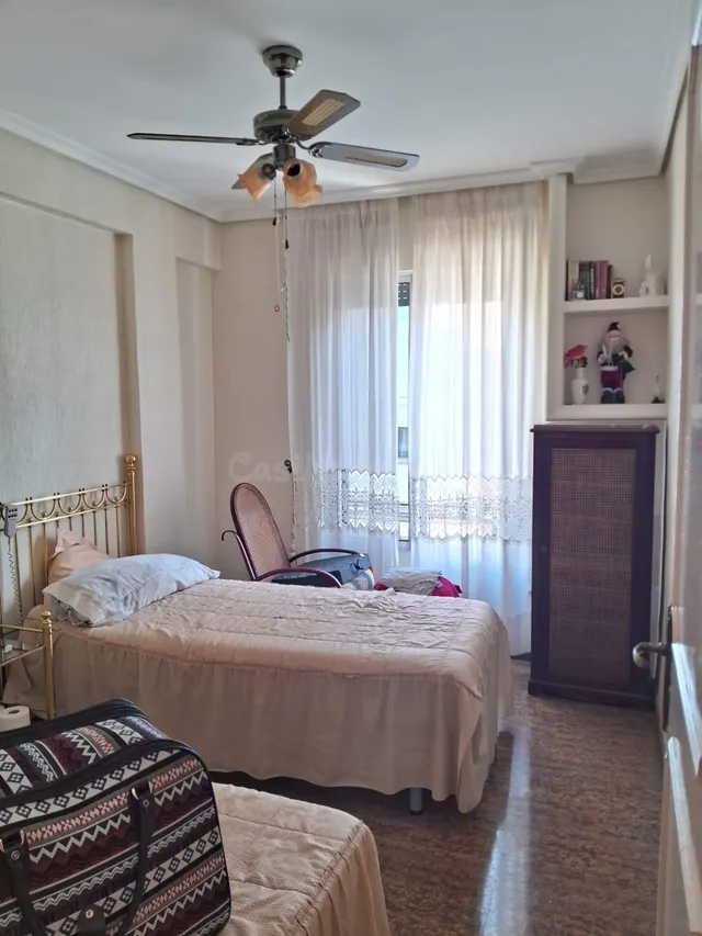 PISO EXTERIOR EN ZONA VIÑUELA CON PATIO Y TERRAZA!! - foto 5