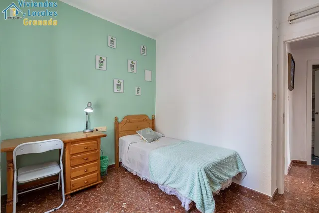 Piso en Zaidín — 14
