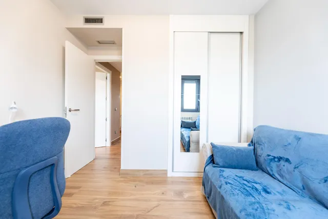 ÁTICO CON TERRAZA, GARAJE Y TRASTERO EN ADELFAS – 2 DORMITORIOS, 2 BAÑOS, PISCINA Y GIMNASIO — 21