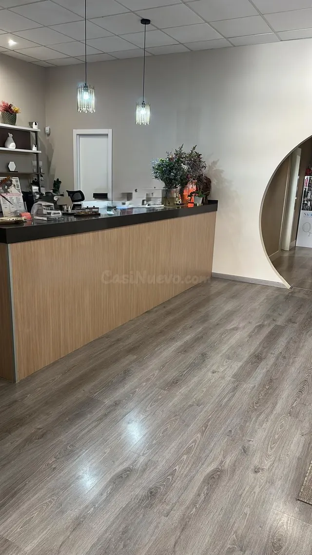 CABINA DE ESTETICA EN ALQUILER - foto 2