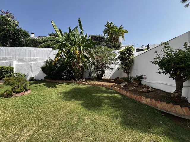 Chalet 5 habitaciones 696m² en venta - Costa Del Sol — 45