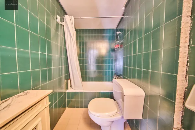 Residencia exclusiva en Paseo del Salón con vistas despejadas — 19