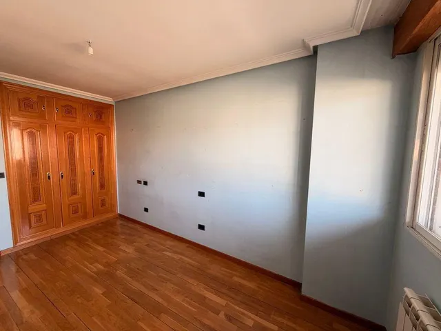 VENTA: Amplio Piso Bembibre Centro — 12