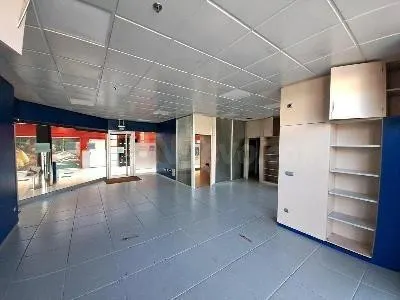 Local comercial 91m² en venta - Centro comercial a barca - foto 4