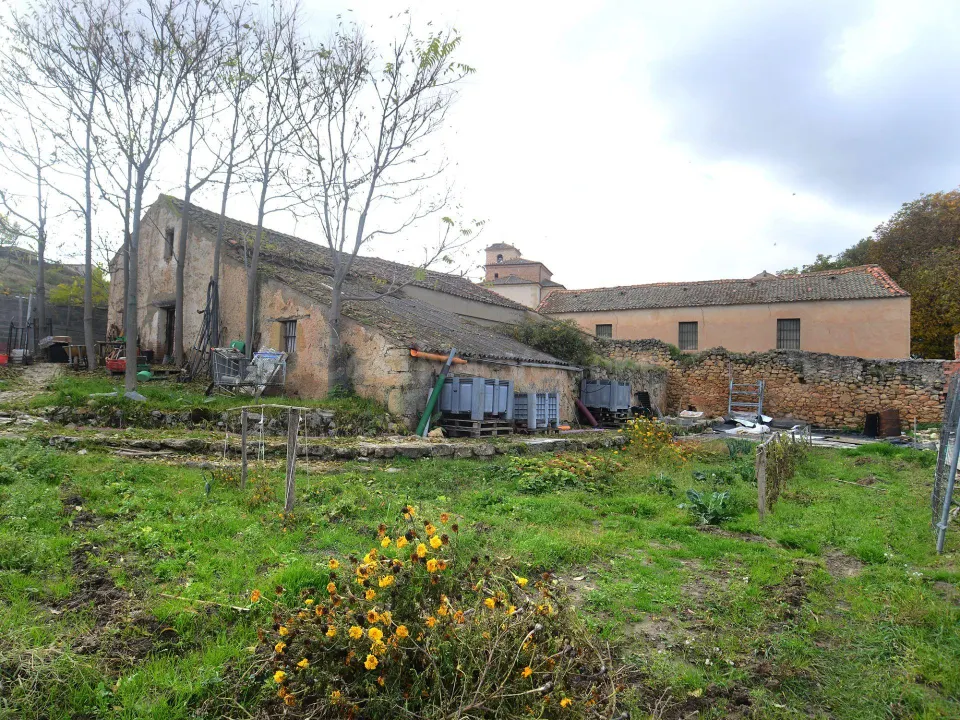 Finca Urbana en Bernuy
