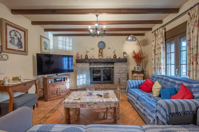 FINCA CON CASA EN VENTA OJEN — 23