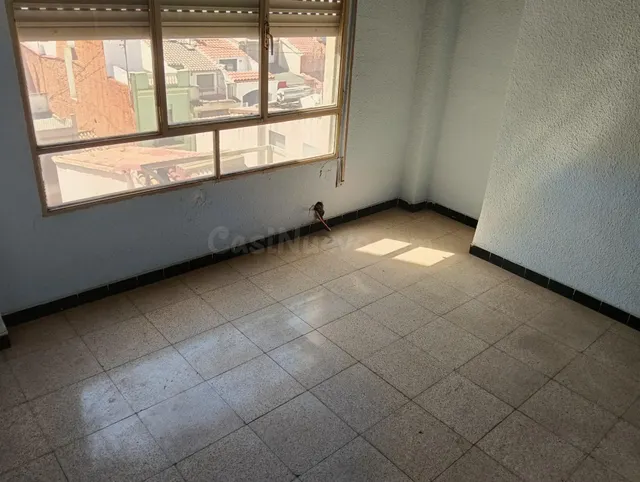 Piso céntrico en Castellón con gran potencial de reforma — 5