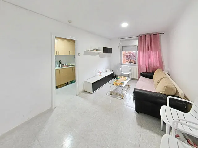 Planta baja para entrar a vivir  can puiggener - Sabadell. — 8