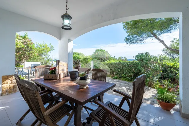Vivienda exclusiva en primera línea de mar con vistas infini - foto 3