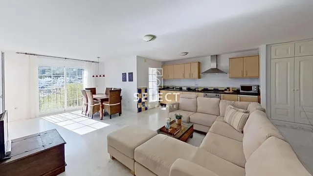 Apartamento con Terraza y Vistas Panorámicas al Mar en Marin - foto 4