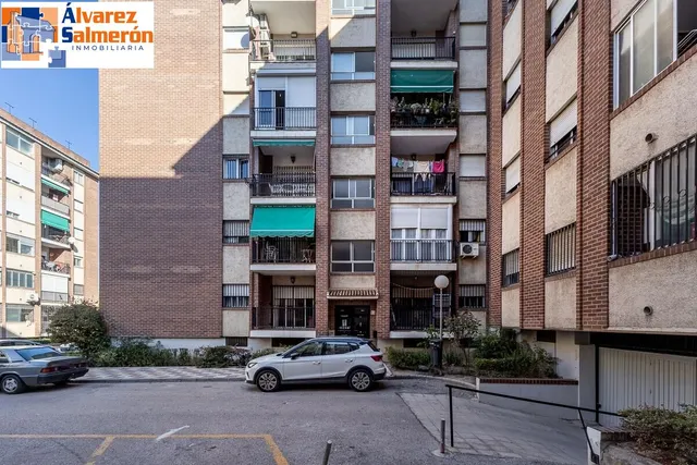 Espacio, luz y comodidad en una vivienda con grandes posibilidades en zona Alcampo — 28