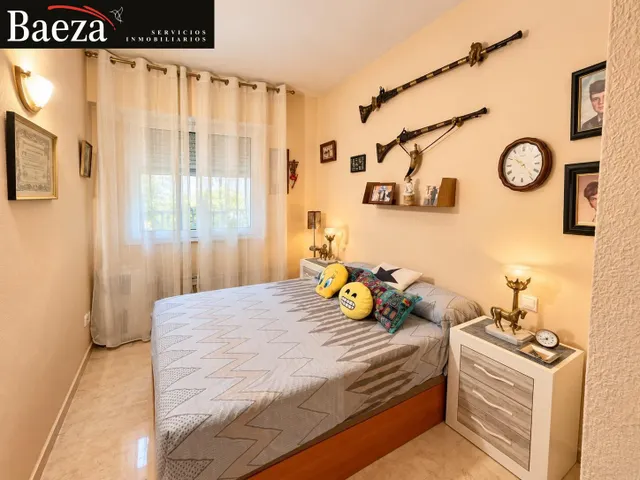 AMPLIA VIVIENDA DE 3 DORMITORIOS CON GRAN TERRAZA, PATIO PRIVADO Y GARAJE EN SANT JOAN D’ALACANT — 20