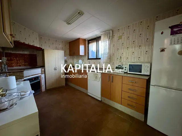Casa en VENTA en Canals, zona Les Moles, con enorme jardín, grandes posibilidades, parking y 5 dormitorios — 35