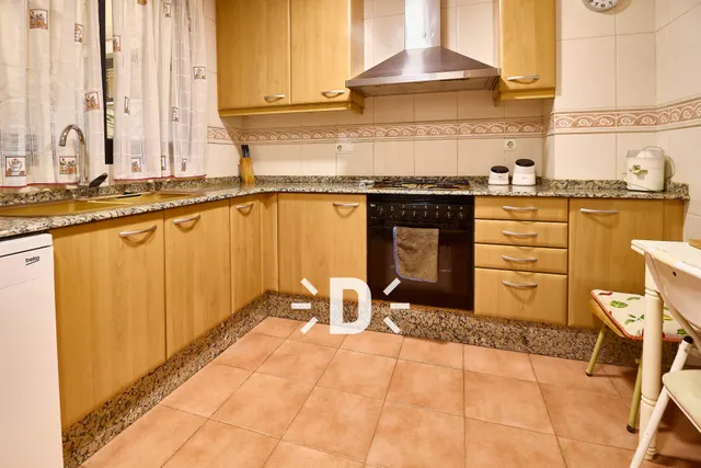SE ALQUILA BONITA VIVIENDA EN BENETUSSER — 20