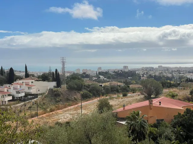 se vende suelo urbano en la carretera de Mijas Pueblo con vistas al mar — 19