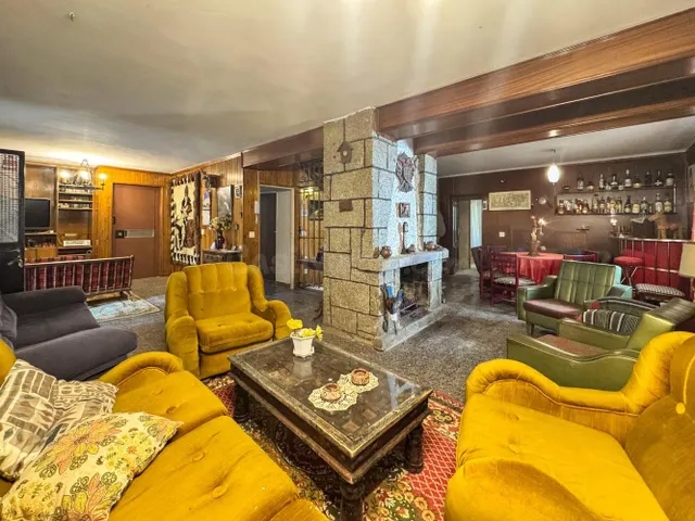 Chalet señorial con encanto, ascensor y gran bodega subterrá - foto 2