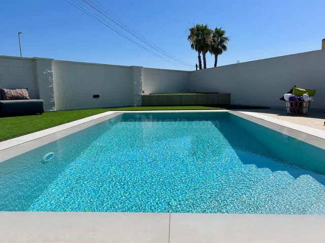 Espectacular villa independiente completamente reformada con