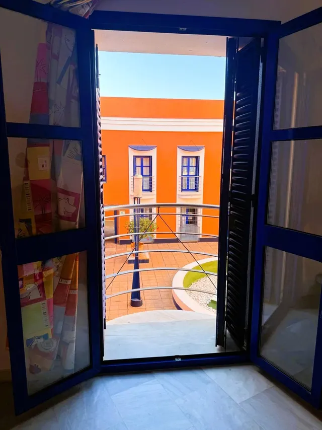 ALQUILER EN LOS CISNES -3 DORM. Y 2 BAÑOS — 13