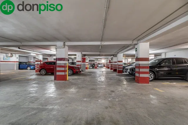 Garaje a la venta en zona Hipercor — 2