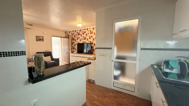 Adosado de 2 dormitorios y 1 baño en villamartín (orihuela costa) — 15