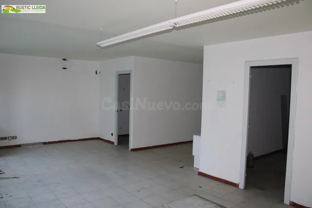 Local comercial en venta en Tàrrega. - foto 4