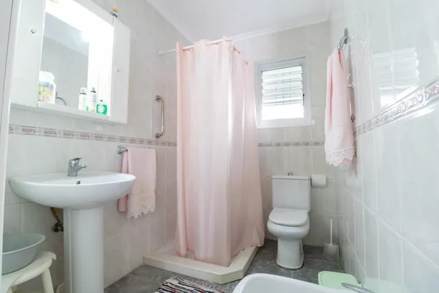 ESTUPENDO PISO EN BENAHADUX — 24