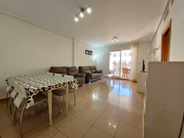 Apartamento de 2 dormitorios en alquiler, Lomas de Cabo Roig — 2