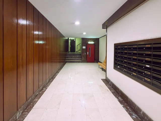 Agencia Inmobiliaria en Barcelona. Piso en Venta en el Ensanche Derecho. — 18