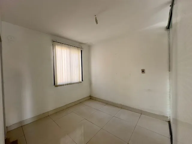 Local comercial 200m² en alquiler - Central norte — 16