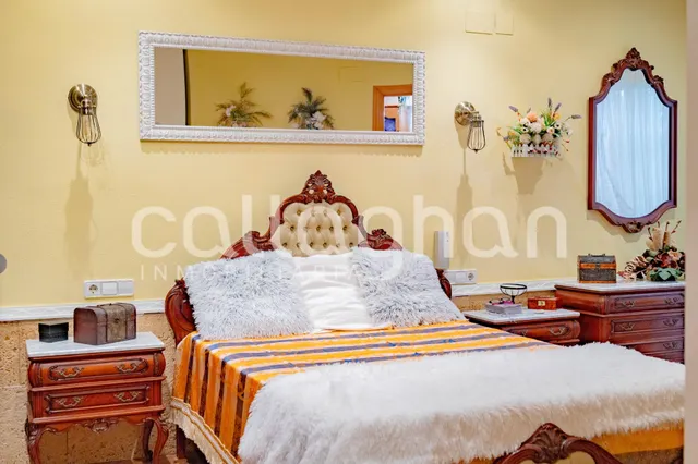 Amplia casa de pueblo con 6 habitaciones en Moncada — 14