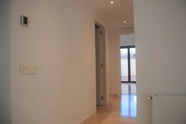 Piso a estrenar con terraza de 40 m2, parking y piscina en calle peatonal Nuredduna – Palma. — 18