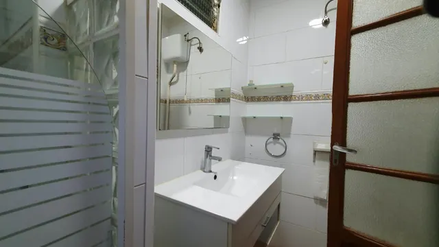 Casa de pueblo tradicional de 250 m2 en Canet centro: 3 alturas diáfanas para proyecto de rehabilitación a medida — 17