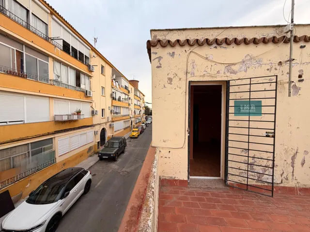 Casa de dos plantas con patio y terraza en El Monumento, San Juan de Aznalfarache — 18