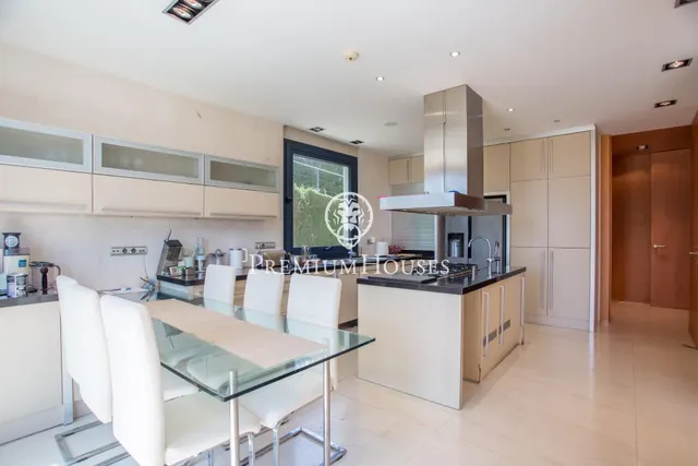 Exclusiva casa en venta con espectaculares vistas al mar y gran privacidad — 14